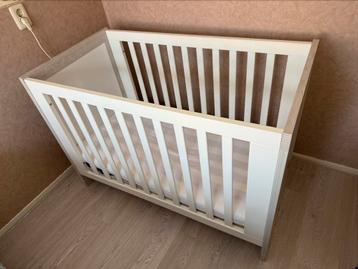 Ledikant incl. matras beschikbaar voor biedingen