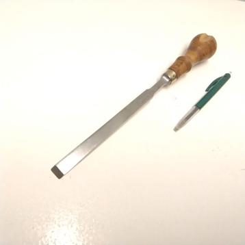 Mooie lange smalle steekbeitel van Crown Towers 12mm beschikbaar voor biedingen