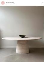 Prachtige ovale travertin design eettafel op massieve poot, Huis en Inrichting, Tafels | Eettafels, Ophalen, 200 cm of meer, Zo goed als nieuw