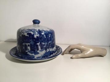 Grote Antieke Kaasstolp ( in Hilversum) beschikbaar voor biedingen