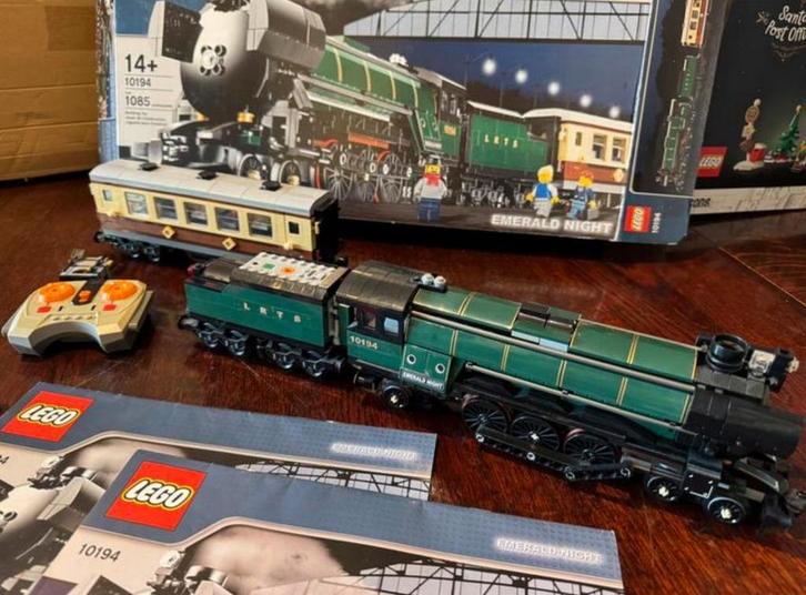 Lego 10194 Emerald Train Set - COMPLEET, Kinderen en Baby's, Speelgoed | Duplo en Lego, Zo goed als nieuw, Lego, Complete set