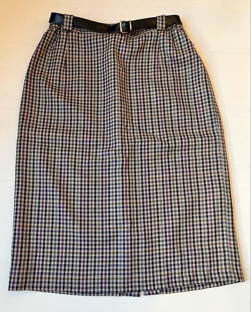 Geruite rok maat 42, Kleding | Dames, Rokken, Gedragen, Maat 42/44 (L), Overige kleuren, Onder de knie, Ophalen of Verzenden