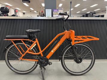 Bezorgfiets thuisbezorgd oranje elektrsiche met 2 accu's  beschikbaar voor biedingen