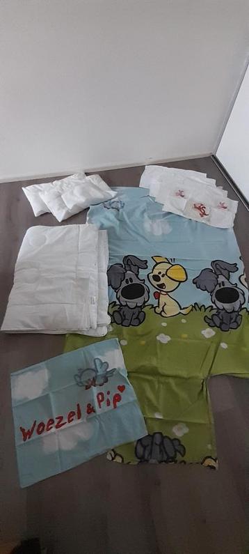 Te koop complete set beddengoed 140 lang. beschikbaar voor biedingen
