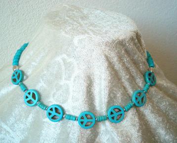 Ketting Peace van turquoise natuursteen beschikbaar voor biedingen