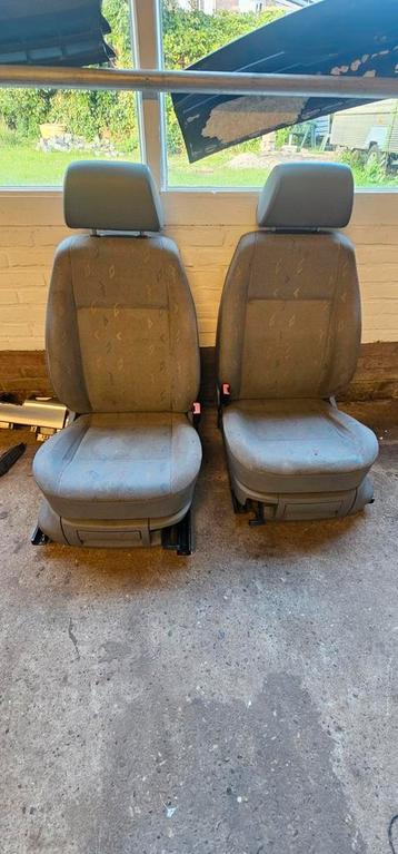 caddy mk3 stoelen  beschikbaar voor biedingen