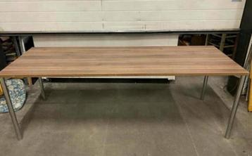 Kantoor tafel hout beschikbaar voor biedingen