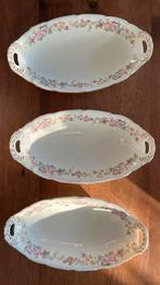 3 bloemrijk porseleinen serveerschaaltjes Vintage, Ophalen of Verzenden, Porselein, Overige stijlen, Schaal of Schalen