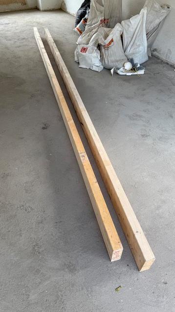 2 stuks geschaafde vuren balken 4.2m met kopmaat 158x56mm beschikbaar voor biedingen