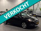 Ford Focus 1.6 Ghia Airco | Cruise | Multimedia | Nap | Apk, Auto's, Gebruikt, 4 cilinders, 620 kg, Zwart