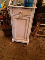 Nachtkastje, Ophalen, Zo goed als nieuw, Minder dan 45 cm