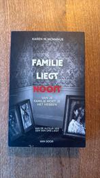 Karen McManus - Familie liegt nooit, Ophalen of Verzenden, Zo goed als nieuw, Karen McManus