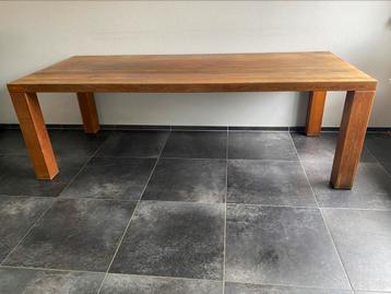 Lengte 240 cm, Breedte 100 cm, Hoogte 78 cm. beschikbaar voor biedingen