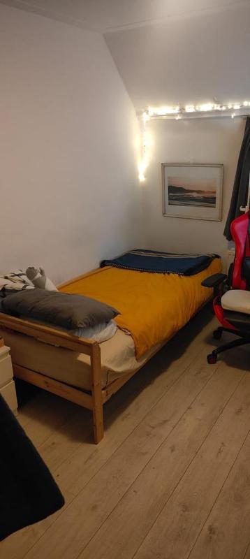 Ikea Bedframe - afbeelding 2