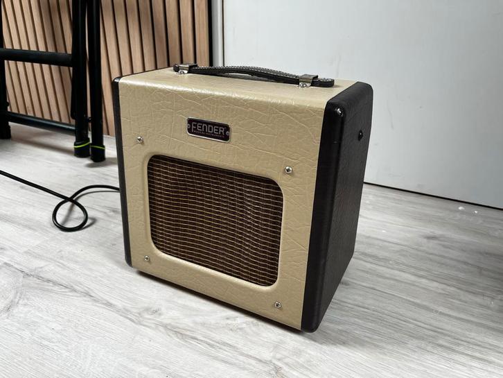 Fender Champion 600 buizenversterker, Muziek en Instrumenten, Versterkers | Bas en Gitaar, Zo goed als nieuw, Gitaar, Minder dan 50 watt