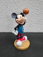 Vintage Walt Disney World Mickey Mouse basketball bobblehead, Ophalen of Verzenden, Mickey Mouse, Zo goed als nieuw, Beeldje of Figuurtje