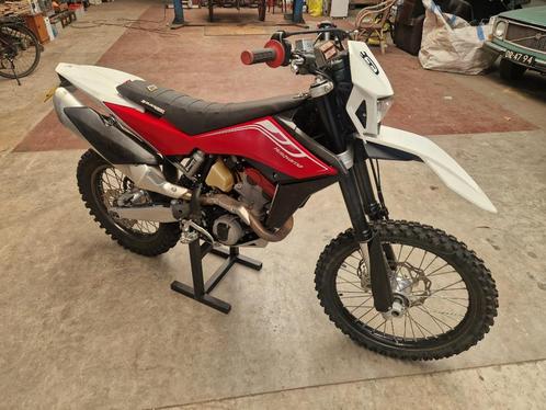 Husqvarna motor TL450, Motoren, Motoren | Husqvarna, Particulier, Enduro, 1 cilinder, Motorrijbewijs A, Sportuitlaat, Ophalen