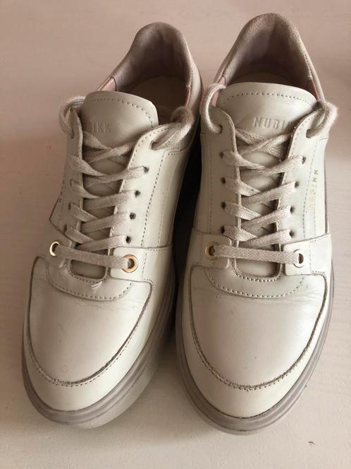 NUBIKK sneakers in maat 37 beige, Kleding | Dames, Schoenen, Zo goed als nieuw, Sneakers of Gympen, Beige, Ophalen of Verzenden