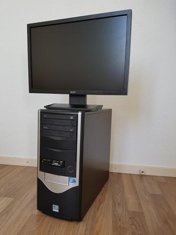 PC voor Oud en Jong i5 SSD + 1TB/HDD 8 Gb Ram 22 Inch beschikbaar voor biedingen