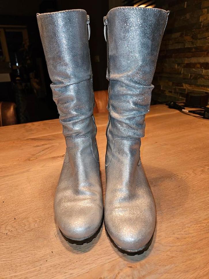 Zilver glitter laarzen maat 38, Kleding | Dames, Schoenen, Zwart, Ophalen of Verzenden