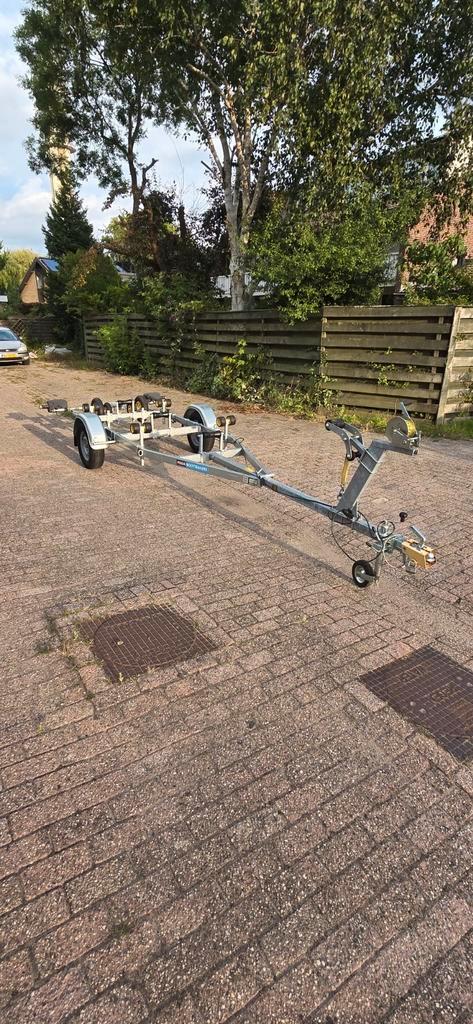 Pega euroliner SH750 kanteltrailer, Watersport en Boten, Boottrailers, Zo goed als nieuw, Sloepentrailer, Minder dan 1500 kg, Minder dan 6 meter