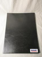 DAF map met militaria voertuigen special products, Verzenden, Gebruikt, Auto's