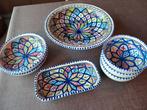 Handgeschilderde  7-delig servies wereldwinkel, Huis en Inrichting, Ophalen, Zo goed als nieuw, Overige stijlen, Compleet servies