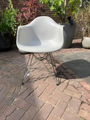 Kuip stoel grijs beschikbaar voor biedingen