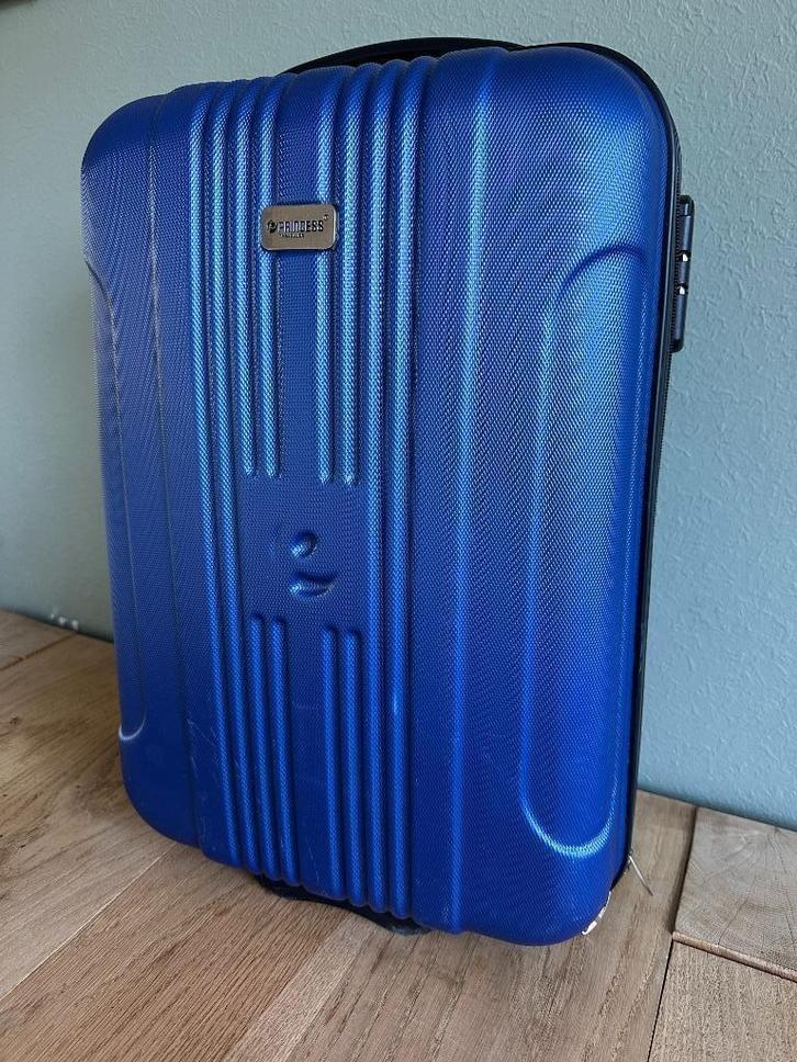 Handbagage koffer cabin size 30L 54x35x20 Princess Traveller, Sieraden, Tassen en Uiterlijk, Koffers, Gebruikt, Hard kunststof