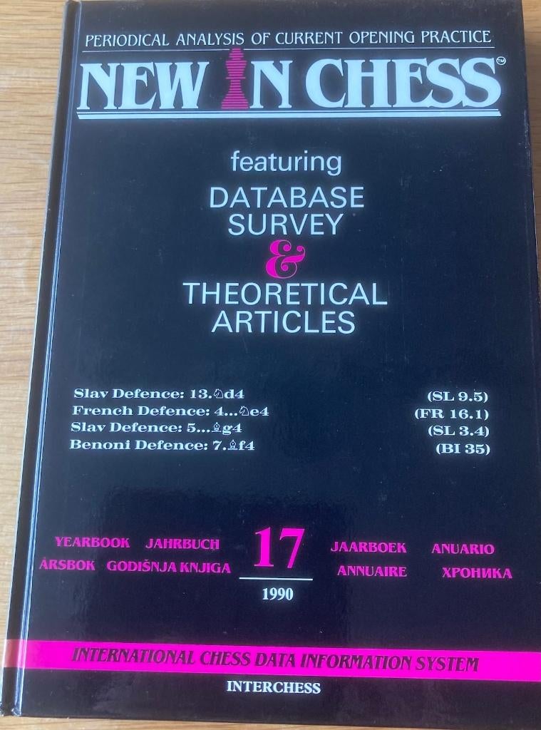 New in chess year book - jaarboeken - 17 tot en met 29, Ophalen of Verzenden, Zo goed als nieuw, Denksport