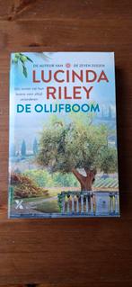 Lucinda Riley - De olijfboom, Ophalen of Verzenden, Gelezen, Lucinda Riley