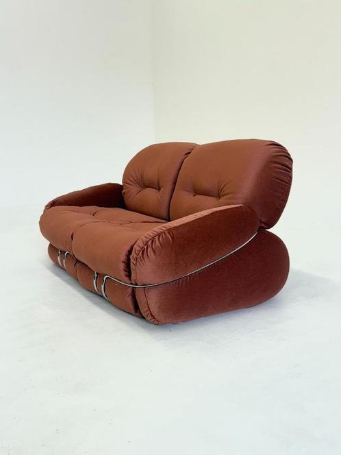 Okay bank door Adriano Piazzesi, Antiek en Kunst, Antiek | Meubels | Stoelen en Banken, Ophalen