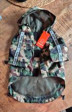 Nieuw regenjasje Puppia maat L, Dieren en Toebehoren, Ophalen of Verzenden, Nieuw, Hondenjas