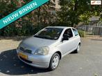 Toyota Yaris 1.0-16V VVT-i Sol MET VOL JAAR APK DUS GOEDKOOP, Auto's, Stof, Gebruikt, 4 cilinders, 400 kg