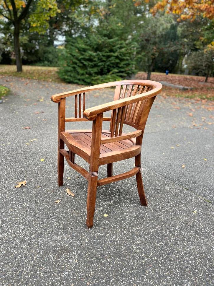 Houten Stoel - Klassiek Design, Huis en Inrichting, Stoelen, Gebruikt, Eén, Hout, Bruin, Ophalen of Verzenden
