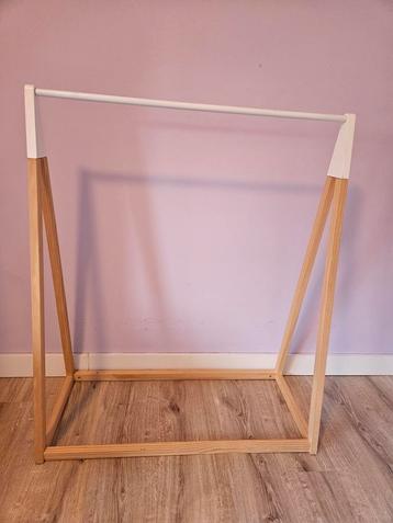 Kledingrek voor Kinderkamer van Petite amelie beschikbaar voor biedingen