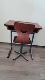 Vintage schoolbankje met stoel, Kinderen en Baby's, Kinderkamer | Tafels en Stoelen, Ophalen, Gebruikt, Tafel(s) en Stoel(en)