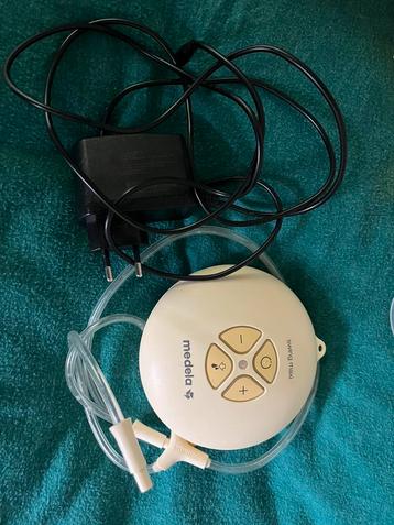 Medela Swing Maxi met veel accesoires beschikbaar voor biedingen