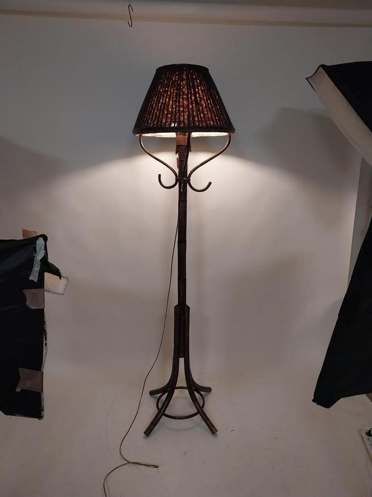 Vloerlamp, Huis en Inrichting, Lampen | Vloerlampen, Zo goed als nieuw, Minder dan 100 cm, Stof, Ophalen