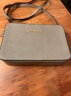 Replica michael Kors tasje !, Sieraden, Tassen en Uiterlijk, Tassen | Damestassen, Ophalen of Verzenden, Grijs, Schoudertasje