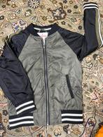 Vingino tussenjasje 122/128 regenjas, Kinderen en Baby's, Kinderkleding | Maat 122, Ophalen of Verzenden, Zo goed als nieuw, Jongen