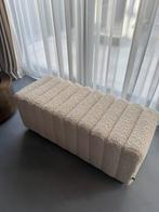 Poef van Eichholtz bouclé wit, Huis en Inrichting, Ophalen, Minder dan 50 cm, 100 tot 125 cm, Zo goed als nieuw