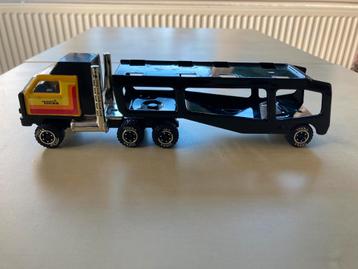Tonka truck met transporter oplegger beschikbaar voor biedingen