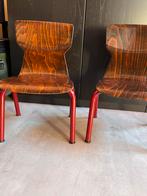 Te koop kinder tafel en stoeltjes, Kinderen en Baby's, Kinderkamer | Tafels en Stoelen, Ophalen, Zo goed als nieuw, Tafel(s) en Stoel(en)