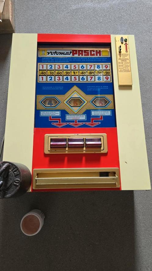 Vintage 70S wandgokkast ROTOMAT Pasch op kwartjes €145, Verzamelen, Automaten | Gokkasten en Fruitautomaten, Zo goed als nieuw