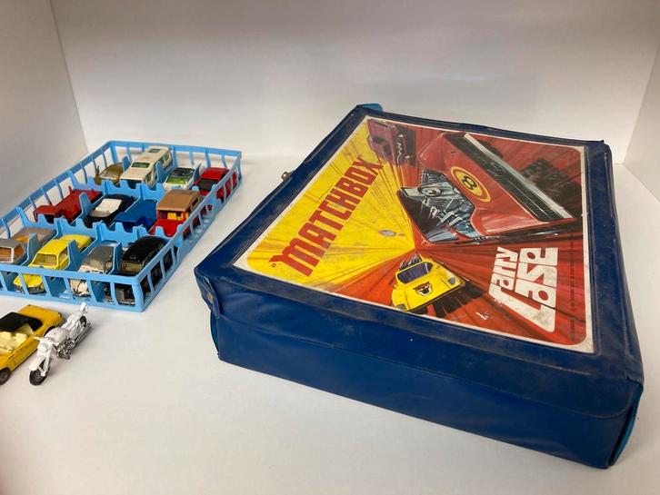 Matchbox Carry Case met Auto's, Hobby en Vrije tijd, Modelauto's | 1:43, Gebruikt, Ophalen