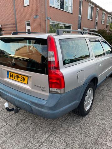 Volvo V70 2.4 T XC 4WD AUT 2001 Grijs beschikbaar voor biedingen