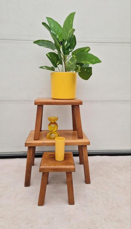 Vintage brutalist eikenhouten nesting set., Huis en Inrichting, Tafels | Bijzettafels, Gebruikt, Rechthoekig, 45 tot 60 cm, Minder dan 55 cm