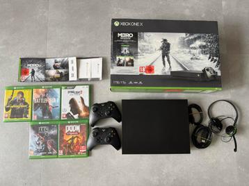 Xbox One X 1TB met 2 controllers + 8 topgames + headset beschikbaar voor biedingen
