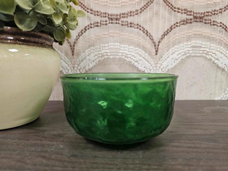 Vintage Arcoroc France Sierra groen schaaltje retro servies, Huis en Inrichting, Keuken | Servies, Zo goed als nieuw, Kom(men)